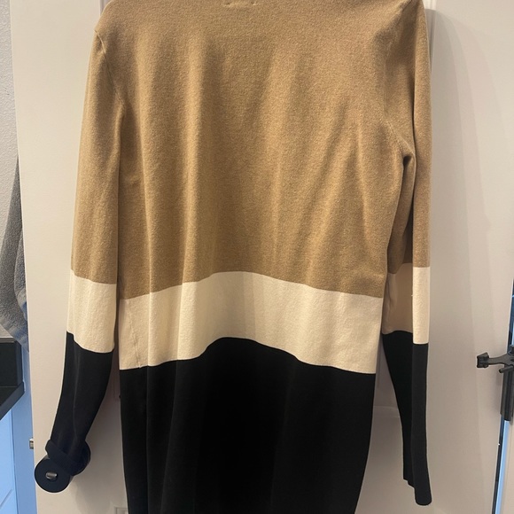 duluth trading cardigan, Size Large - Picture 2 of 3